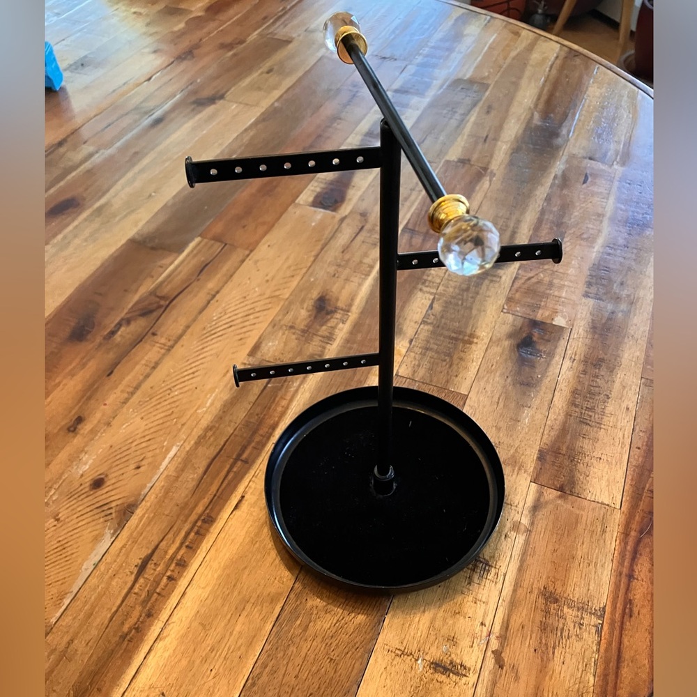 Earring display/stand